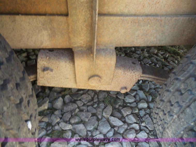 image for item L4935 1982 Bonanza livestock trailer