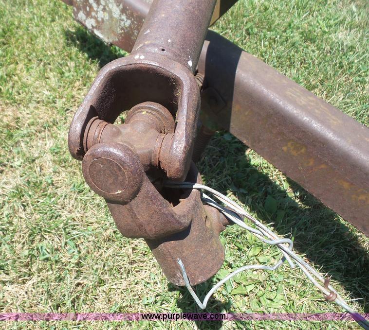 image for item L4936 John Deere 14T small square baler