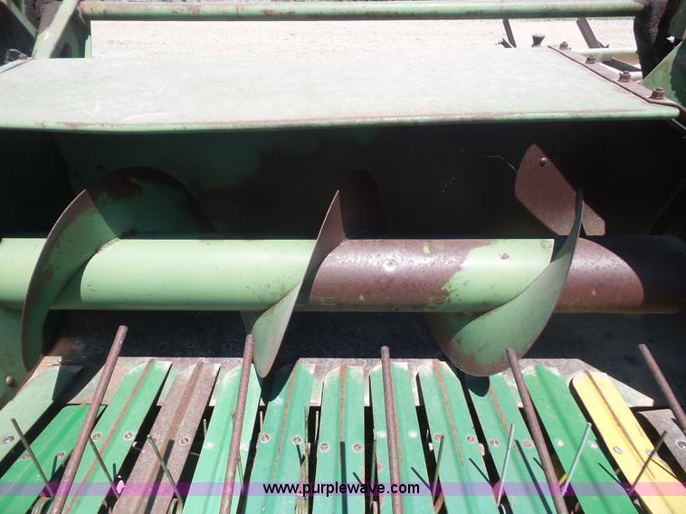 image for item L4936 John Deere 14T small square baler