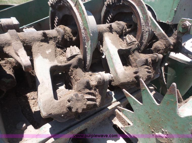 image for item L4936 John Deere 14T small square baler