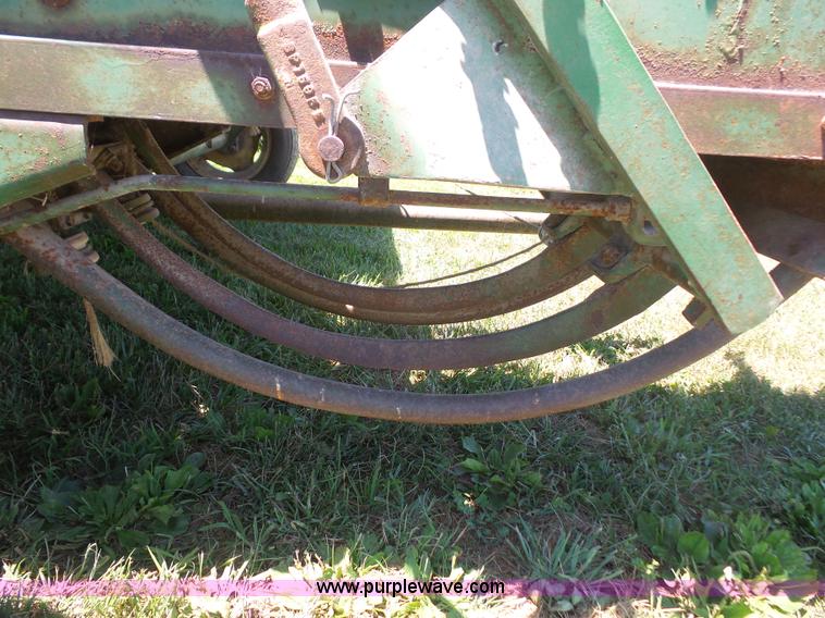 image for item L4936 John Deere 14T small square baler