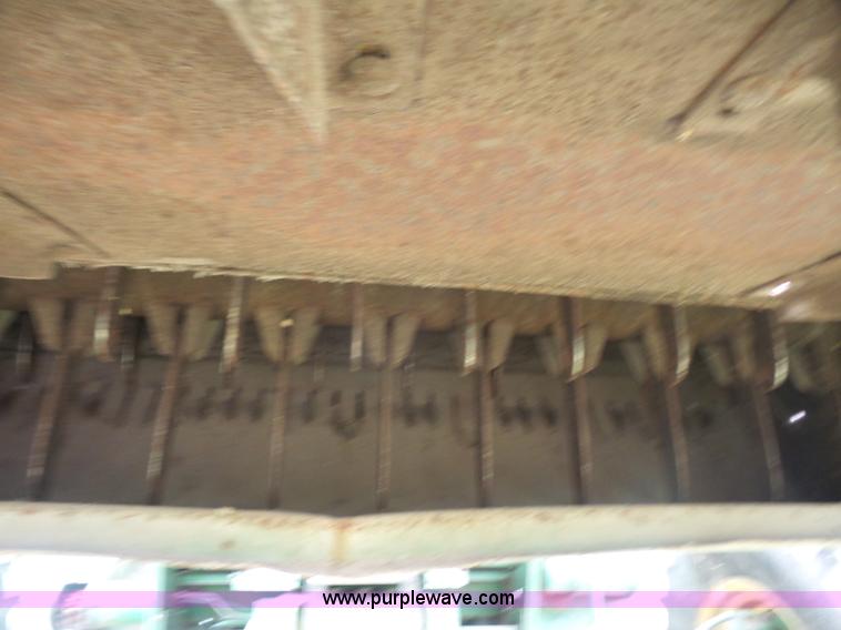 image for item L4940 1982 John Deere 7720 RWA combine