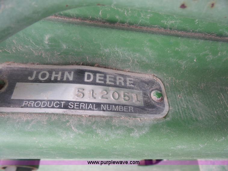 image for item L4940 1982 John Deere 7720 RWA combine