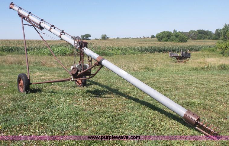 image for item L4946 Grain auger