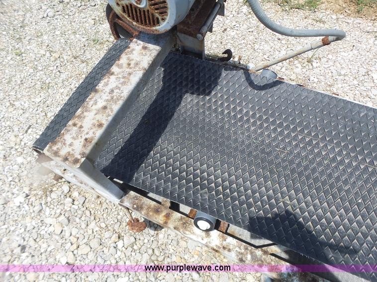 image for item L6207 Doyle fertilizer mixer scale and conveyor