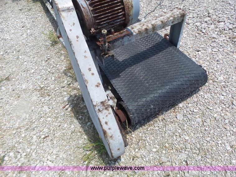 image for item L6207 Doyle fertilizer mixer scale and conveyor