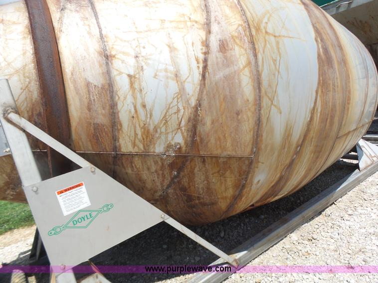 image for item L6207 Doyle fertilizer mixer scale and conveyor