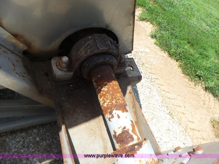 image for item L6207 Doyle fertilizer mixer scale and conveyor