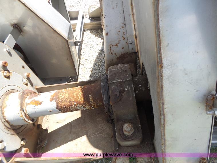 image for item L6207 Doyle fertilizer mixer scale and conveyor