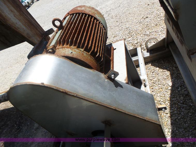 image for item L6207 Doyle fertilizer mixer scale and conveyor