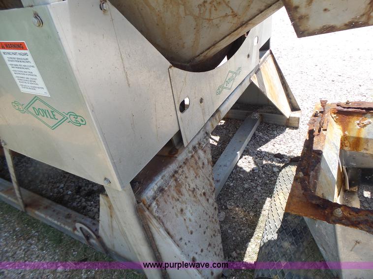 image for item L6207 Doyle fertilizer mixer scale and conveyor