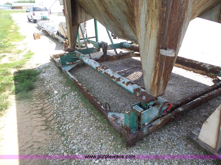image for item L6207 Doyle fertilizer mixer scale and conveyor