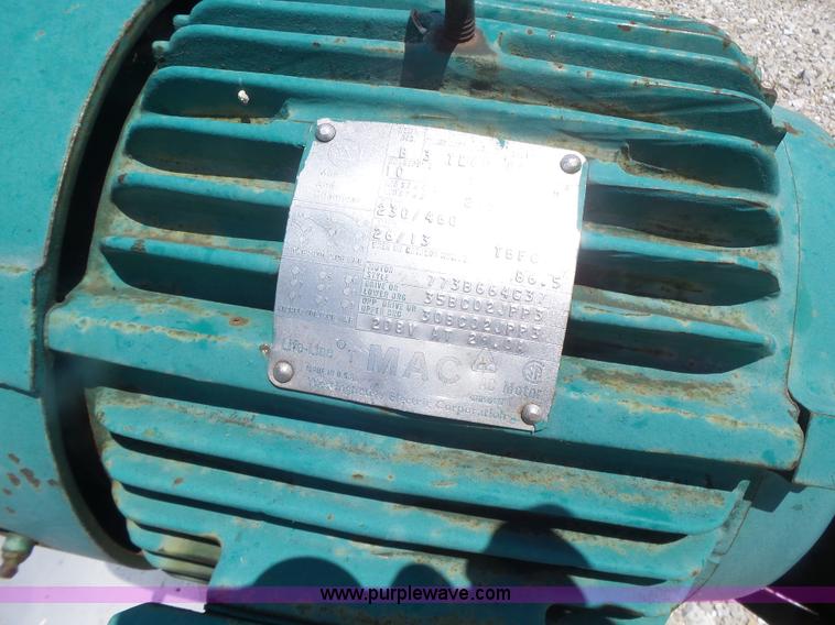 image for item L6207 Doyle fertilizer mixer scale and conveyor