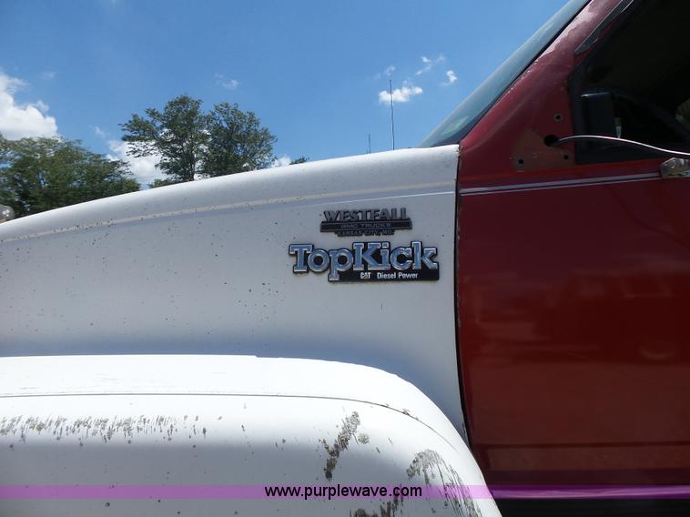 image for item L6212 1994 GMC TopKick tender truck