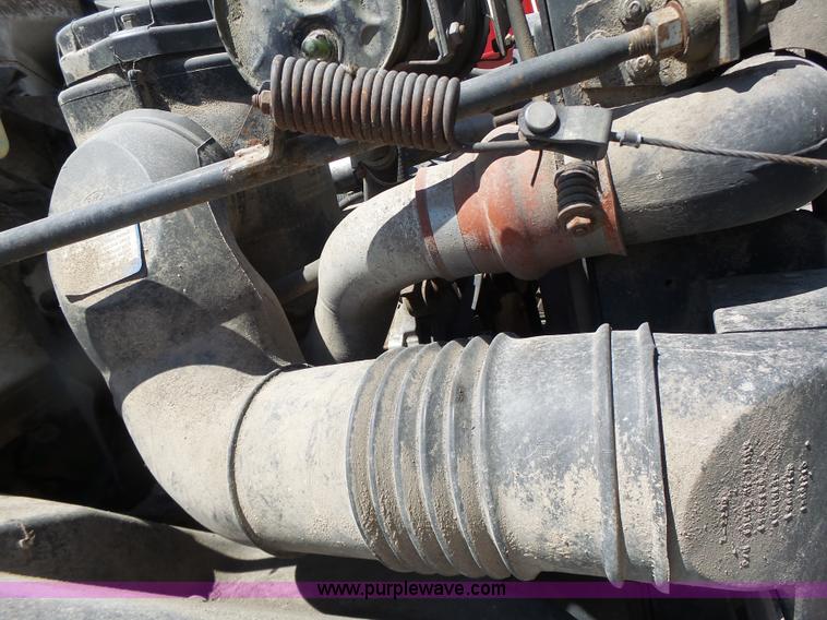 image for item L6212 1994 GMC TopKick tender truck