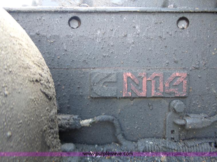 image for item L6213 1995 Freightliner FLD feed delivery truck