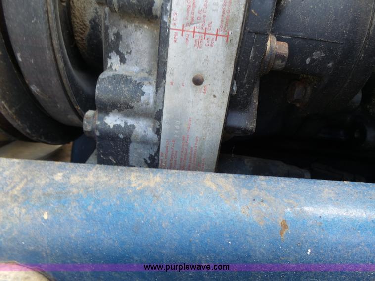 image for item L6213 1995 Freightliner FLD feed delivery truck