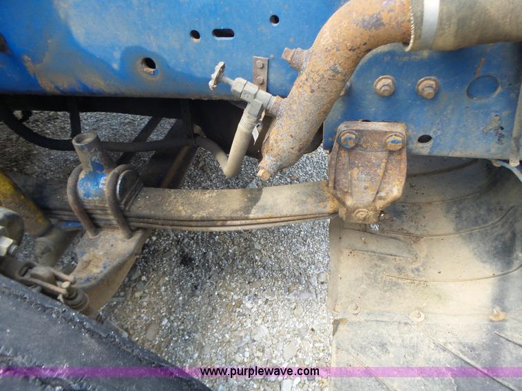 image for item L6213 1995 Freightliner FLD feed delivery truck