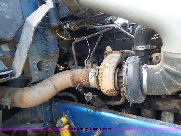 image for item L6213 1995 Freightliner FLD feed delivery truck