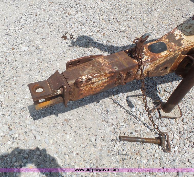 image for item L6238 Mobility 900 fertilizer spreader