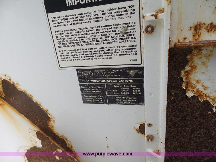 image for item L6241 New Leader 3020 spreader bed