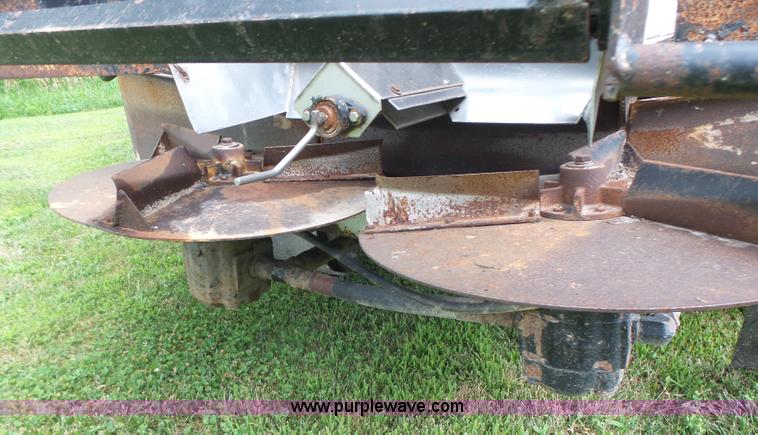 image for item L6241 New Leader 3020 spreader bed