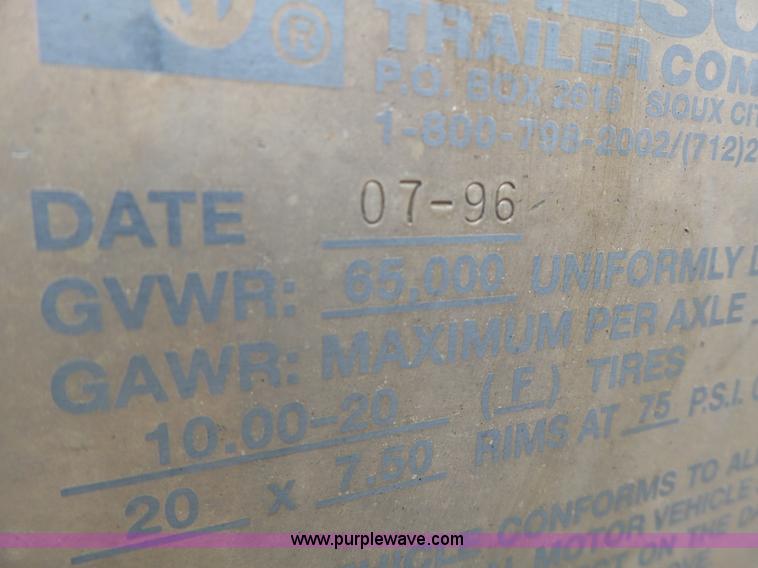 image for item L6242 1997 Wilson PSDCL-302CC livestock equipment