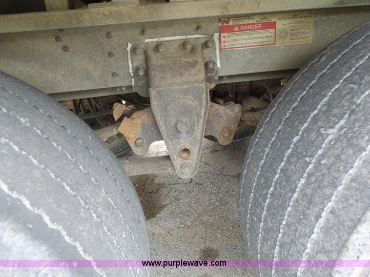 image for item L6242 1997 Wilson PSDCL-302CC livestock equipment