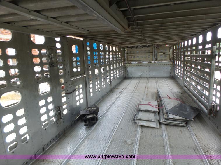 image for item L6242 1997 Wilson PSDCL-302CC livestock equipment