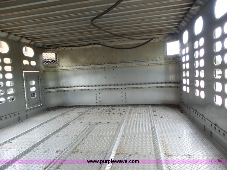 image for item L6242 1997 Wilson PSDCL-302CC livestock equipment