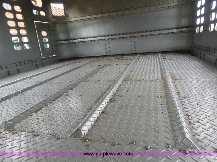 image for item L6242 1997 Wilson PSDCL-302CC livestock equipment