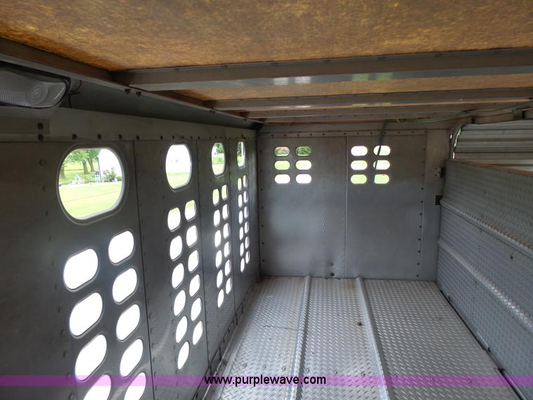 image for item L6242 1997 Wilson PSDCL-302CC livestock equipment