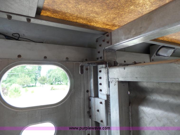 image for item L6242 1997 Wilson PSDCL-302CC livestock equipment