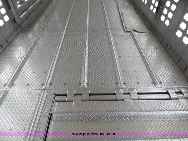 image for item L6242 1997 Wilson PSDCL-302CC livestock equipment