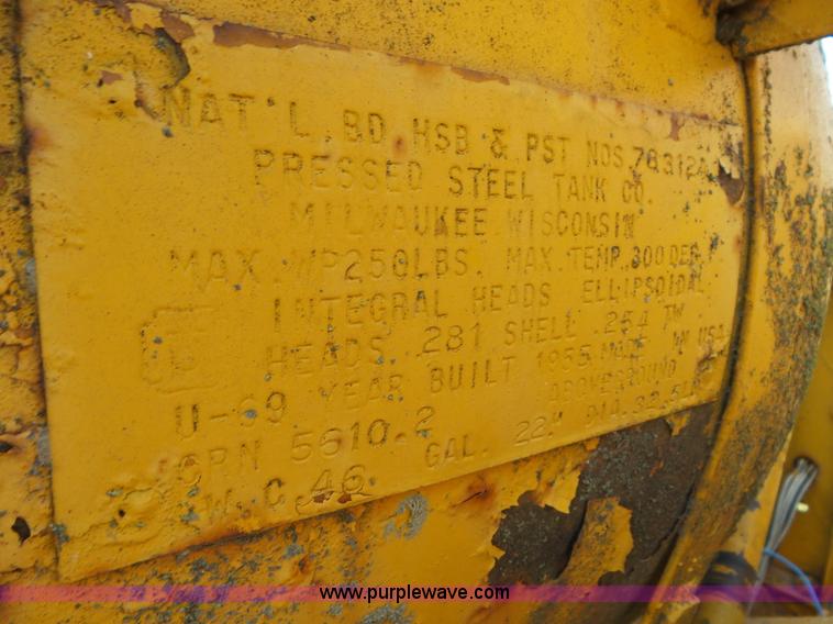 image for item L6862 1956 Minneapolis Moline GB tractor