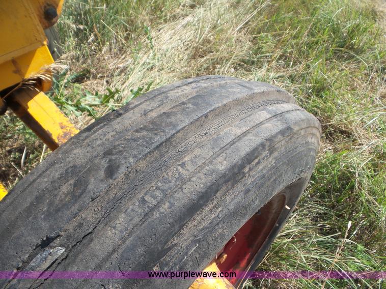 image for item L6862 1956 Minneapolis Moline GB tractor