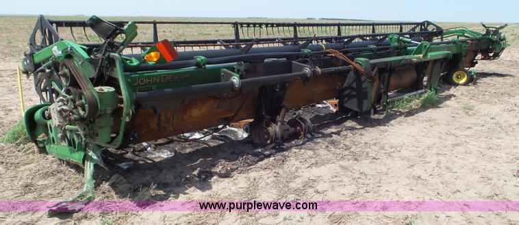 image for item L6864 2009 John Deere 635D Hydrafloat draper head