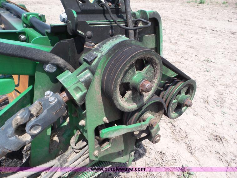 image for item L6864 2009 John Deere 635D Hydrafloat draper head
