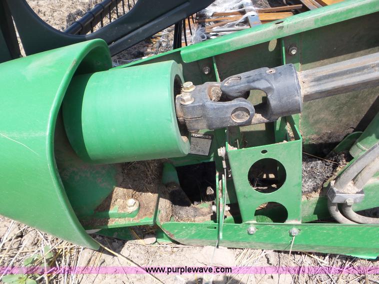 image for item L6864 2009 John Deere 635D Hydrafloat draper head