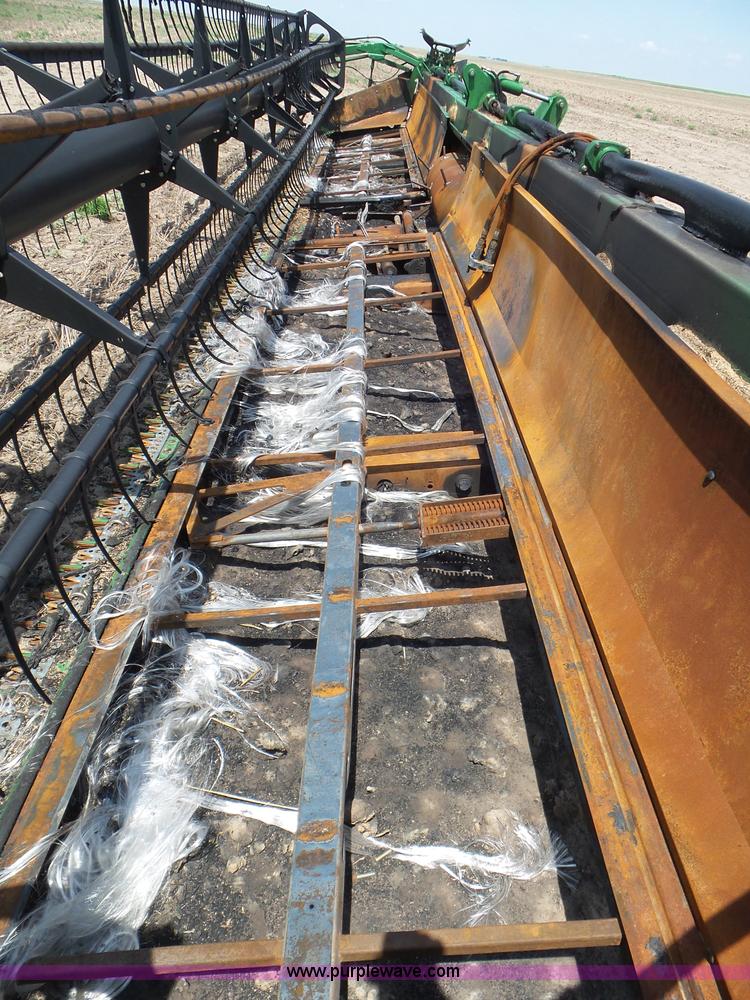 image for item L6864 2009 John Deere 635D Hydrafloat draper head