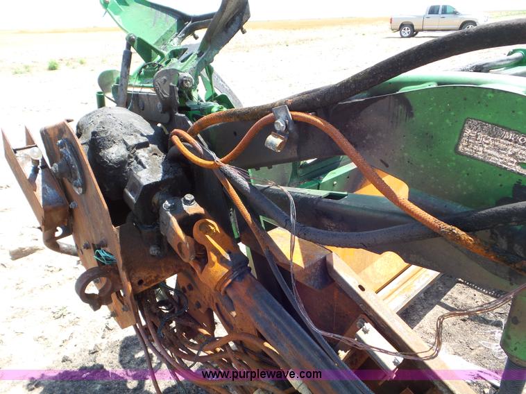 image for item L6864 2009 John Deere 635D Hydrafloat draper head
