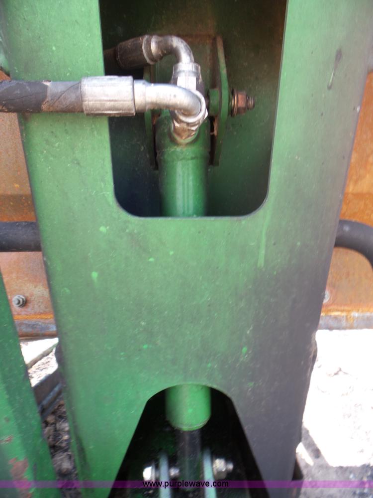 image for item L6864 2009 John Deere 635D Hydrafloat draper head