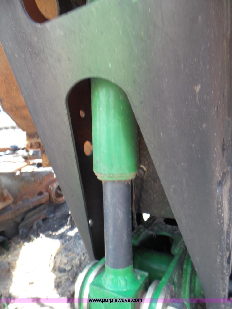 image for item L6864 2009 John Deere 635D Hydrafloat draper head