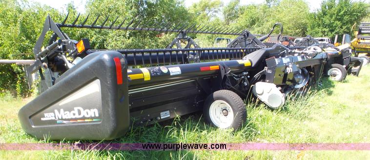 image for item L6871 2012 MacDon FD70 flex draper head
