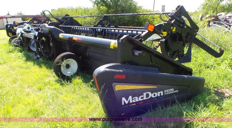 image for item L6871 2012 MacDon FD70 flex draper head
