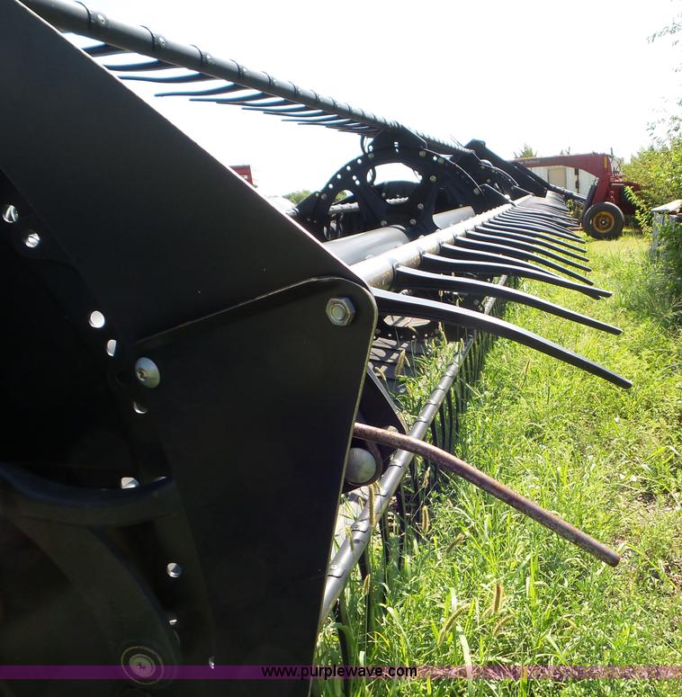 image for item L6871 2012 MacDon FD70 flex draper head