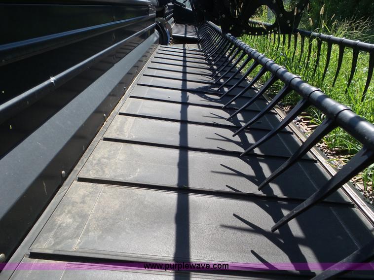 image for item L6871 2012 MacDon FD70 flex draper head