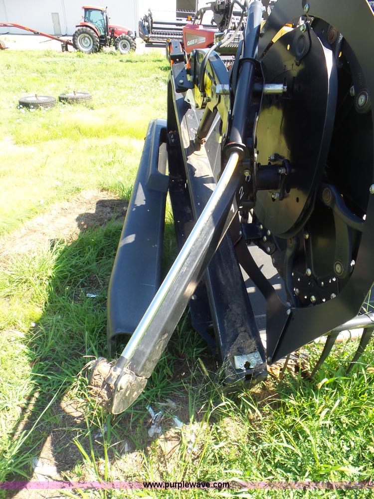 2012 MacDon FD70 flex draper head in Ellsworth, KS | Item L6871 sold