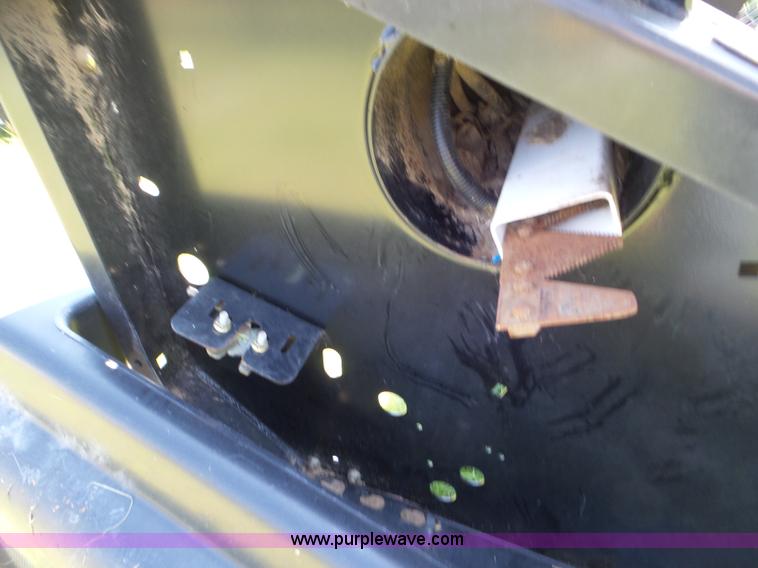 image for item L6871 2012 MacDon FD70 flex draper head