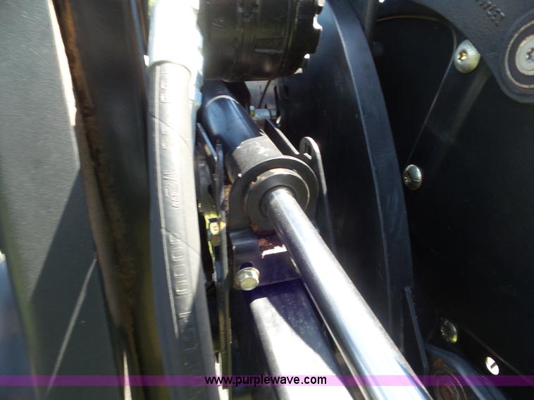 image for item L6871 2012 MacDon FD70 flex draper head